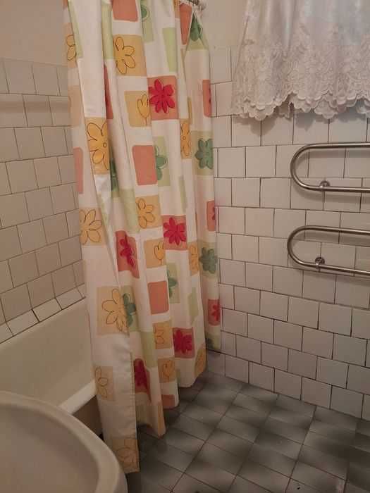 Продаётся 3комнатная 77серия метро Чиланзар.