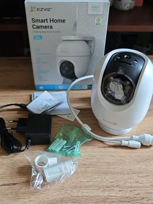 външна смарт камера EZVIZ C8c