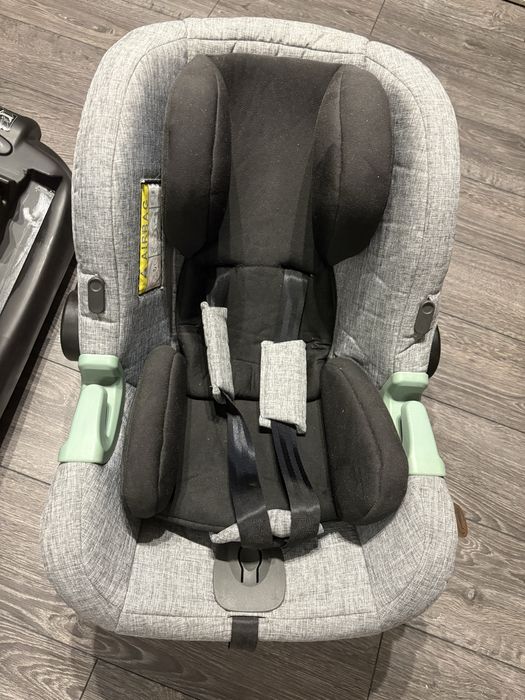 Детско столче за кола + ISOFIX база