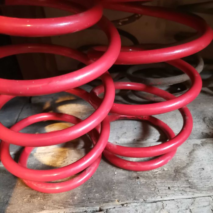 Продавам окачване Астра/кадет