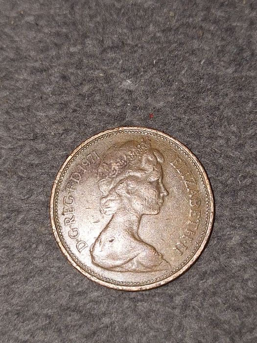Moneda ELIZABETH  a II-a