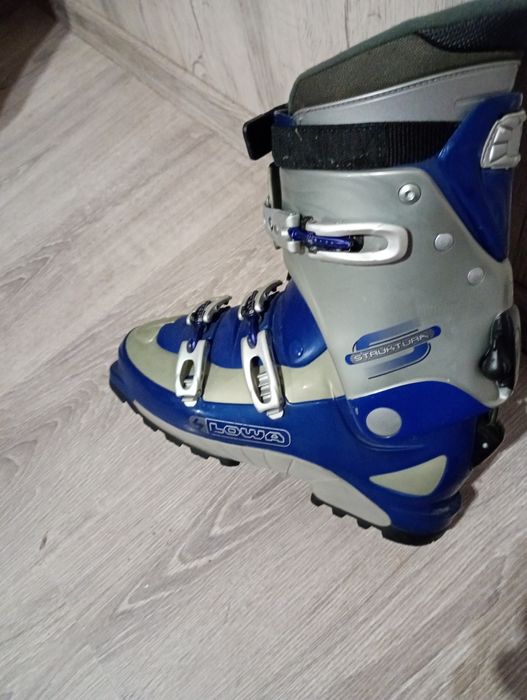 Продавам комбинирани ски обувки  LOWA N42-43 29см