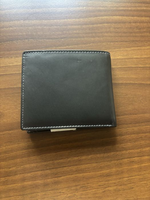 Мъжки кожен портфейл