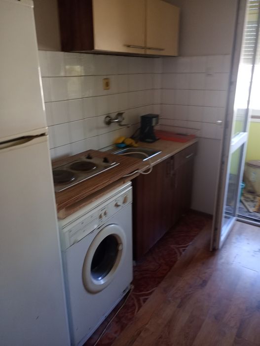 Продава се Тристаен апартамент в Пловдив, Сточна гара - 100 кв.м за 1500 €/кв.м - Снимка #7