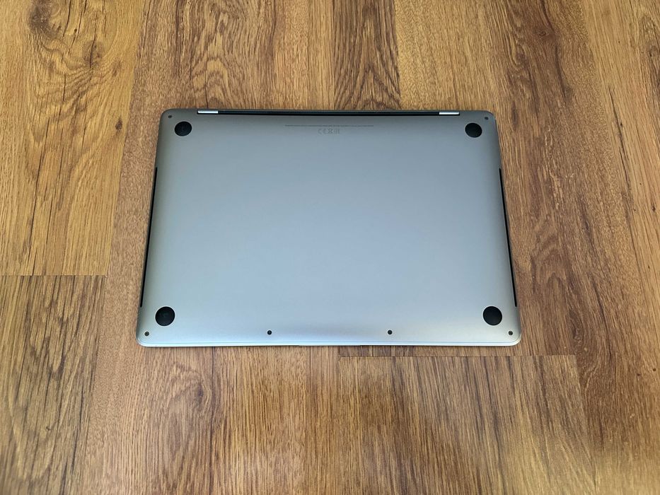 13.3' CTO Core i7 3.3GHz Apple MacBook Pro Late 2016 TouchBar 16GB RAM/512GB SSD/Бат 6ч