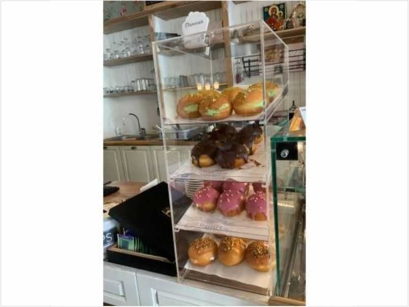 Витрина за понички /донъти/ мъфини/ кроасани/ хлебчета