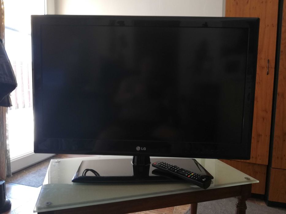 Tv led LG23LE3300, 81 cm,cu LG Picture Wizard 2, DVB-C, stativ rotativ