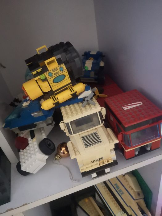 Домик с лего много