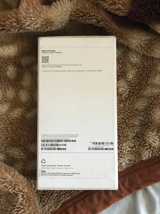 Iphone 17 pro max silver