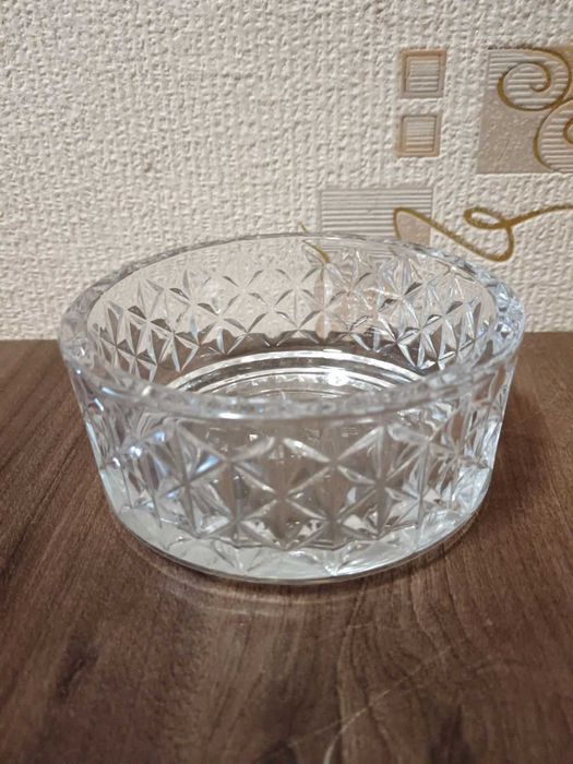 Нови красиви огледални,стъклени,пласмасови кутии за бижута.Бомбониера.