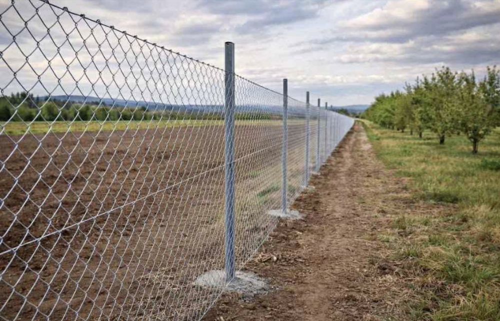 Spalieri stalpi zincati metalici pentru vie si garduri