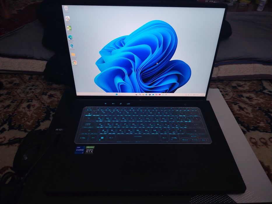 ASUS ROG Zephyrus M16