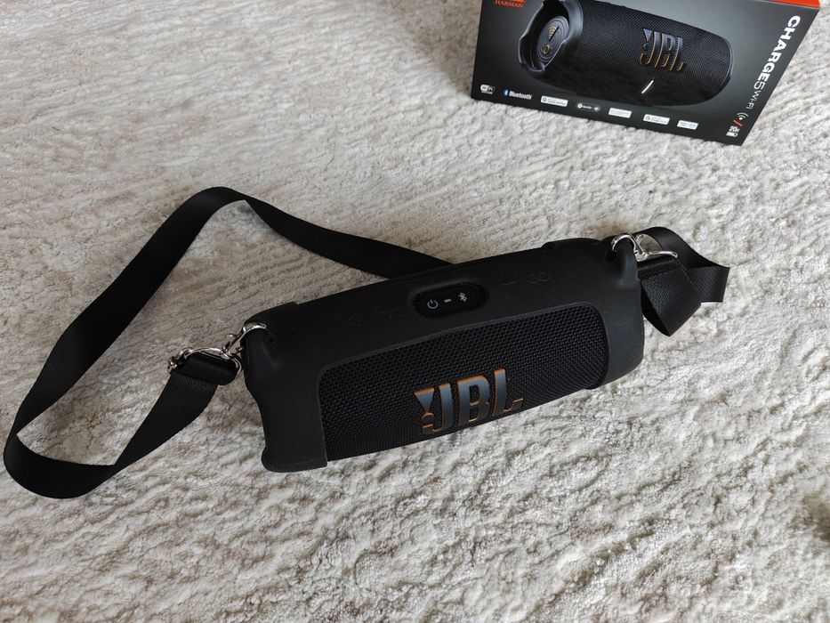 JBL Charge 5 Wi-Fi