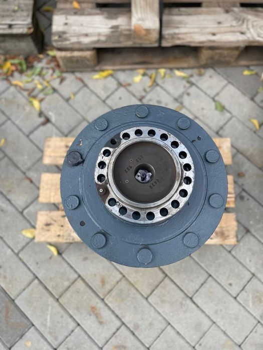 Butuc roata LIEBHERR A316 - Piese de schimb LIEBHERR