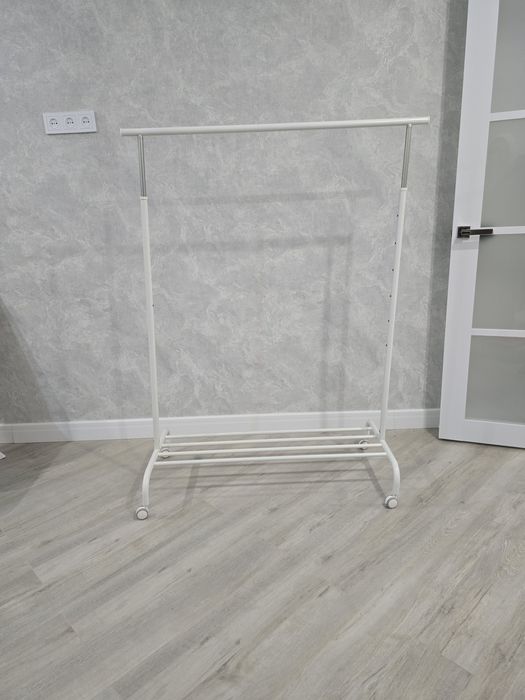 Напольная вешалка IKEA Rigga