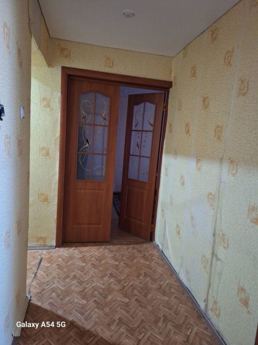 Продам трехкомнатную квартиру