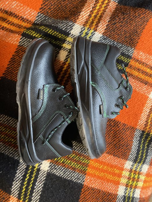 Safety shoes( работни обувки ) 45 и 44 размер