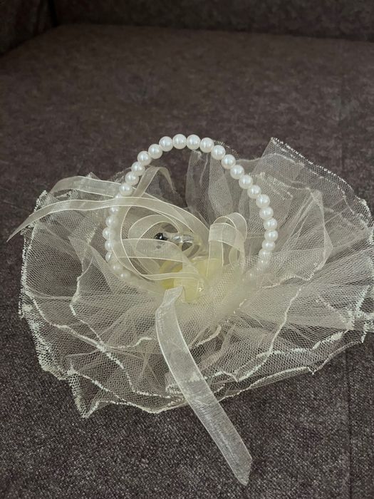 Кошничка за халки с лебед