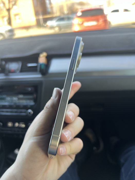 Продам iPhone 15 Pro Max 256gb