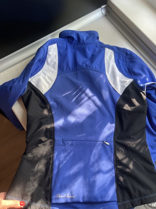 Спортивная курточка