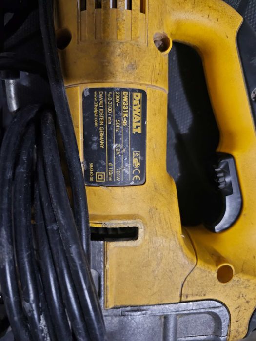 Продаю электролобзик - Алматы