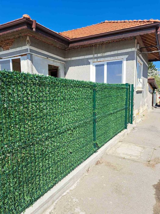 Дворни врати и огради