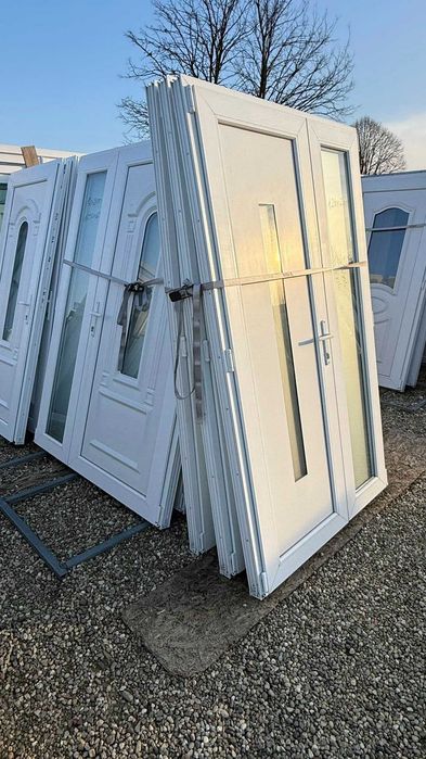 usi duble cu modele in ea noi de la 1700 lei