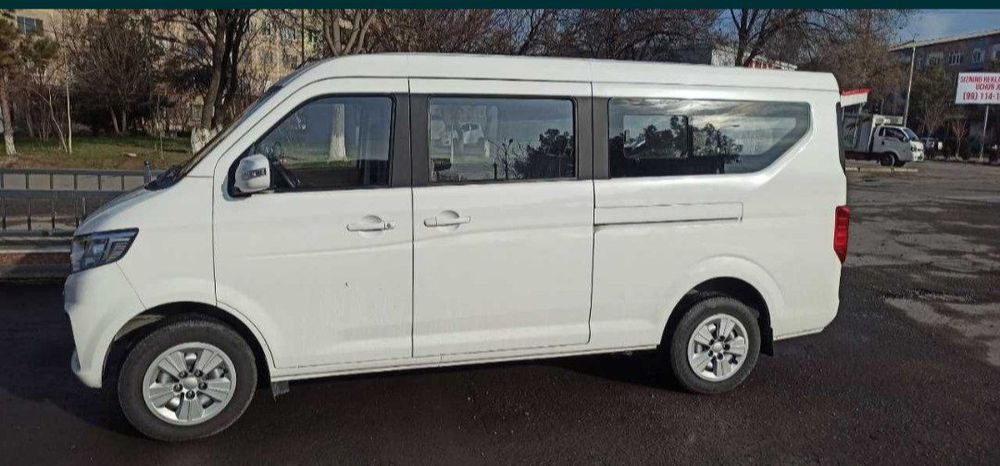 Продаётся микроавтобус Changan S64