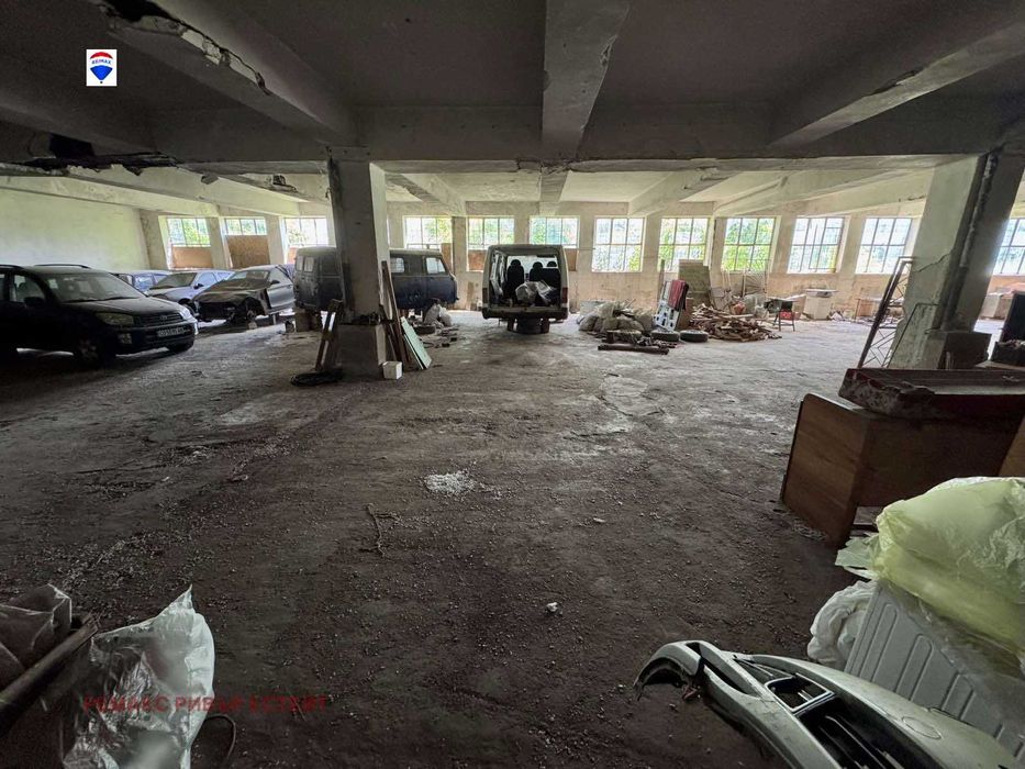 Продава се Промишлена сграда в с. Пиргово, Област Русе - 1424 кв.м за 245 €/кв.м - Снимка #6