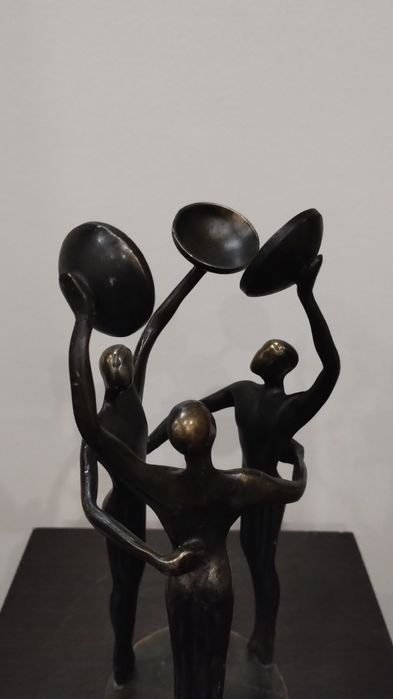 Винтидж декоративна статуетка Три фигури с модернистичен дизайн. Метал