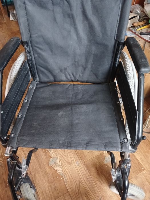 Инвалидная коляска