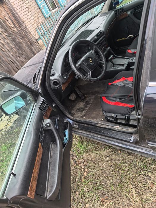 Продам  БМВ  е34