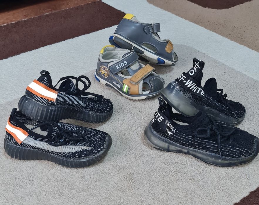 Продам обувь детскую