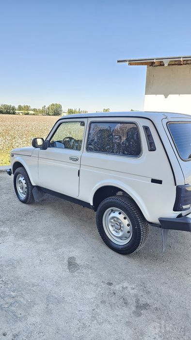 Lada niva 2121 4×4