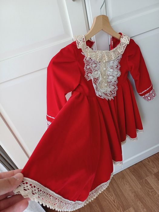 Rochie catifea fetita