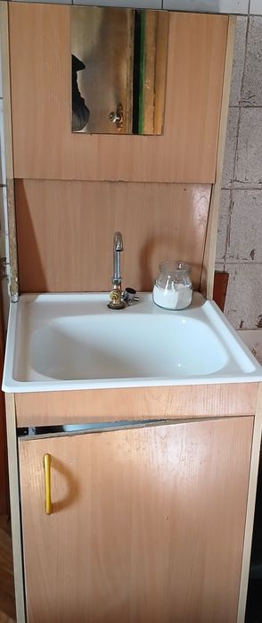 Продам мебель и плиту