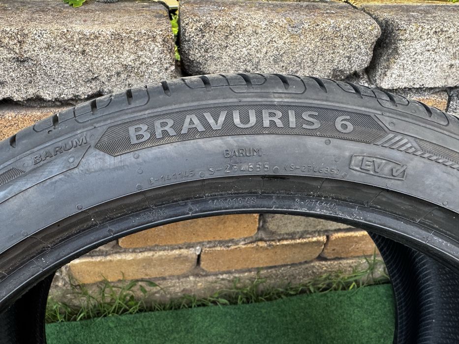 4 броя Летни гуми 225/40 R18 BARUM BRAVURIS 6 и 255/35 R18 BARUM BRAVURIS 5 Спорт Пакет