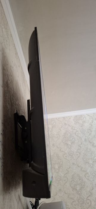 Продам Телевизор Samsung smart самсунг