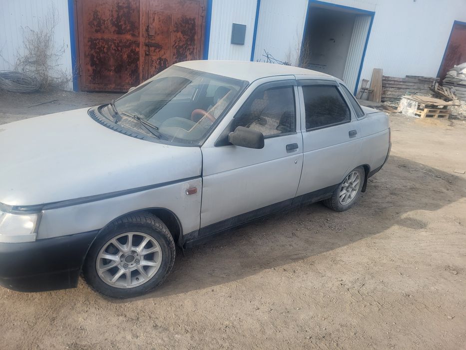 Продам ваз 2110.