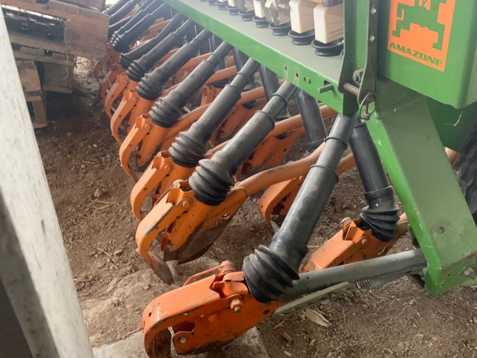 Зернотряванная Cеялка Amazone