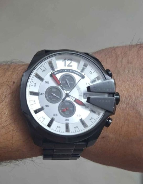 Vand accesoriu bărbătesc,marca Diesel