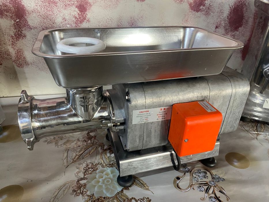 Мясорубка RY22. 1.8кв