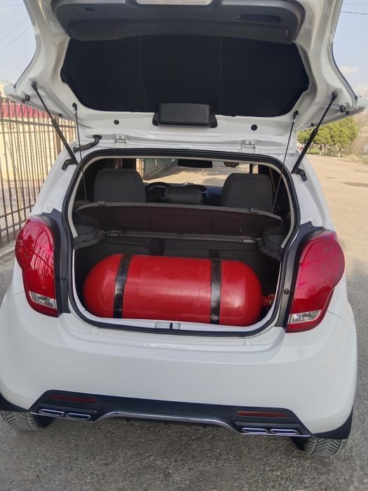 Spark Спарк сотилади