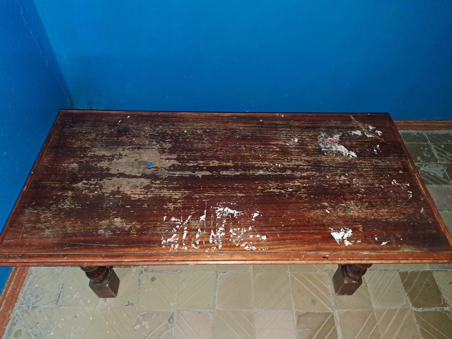 Журнальный столик