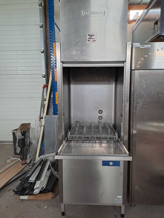 Професионална миялна машина HOBART