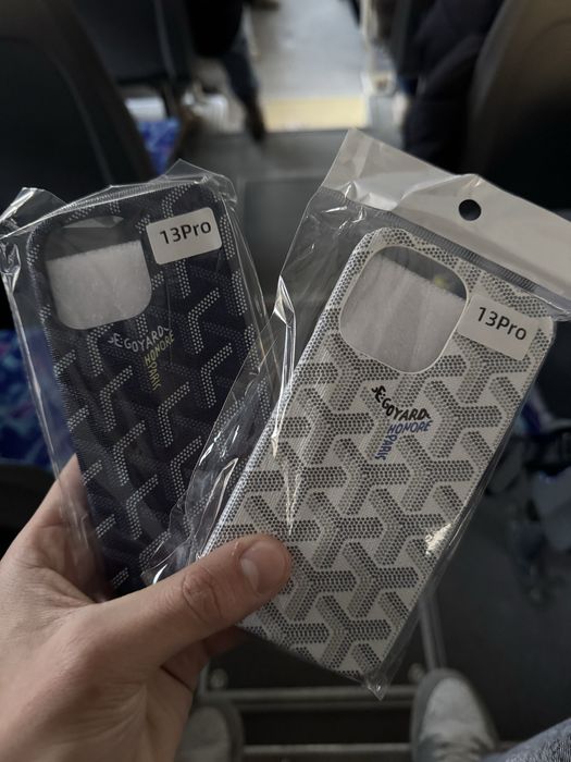 продаю чехлы goyard lux новые на iphone 13pro
