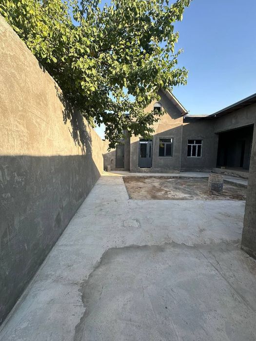 5 ком. ДОМ (коробка), участок 5 соток. Сергели, ул. Илгор. Метро -1 км