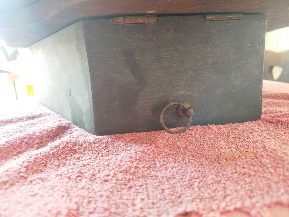 Антикварен Френски часовник с инкрустация от седеф