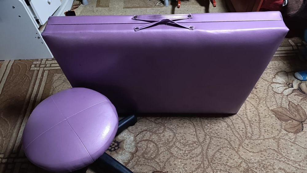 Продам кушетку со стулом