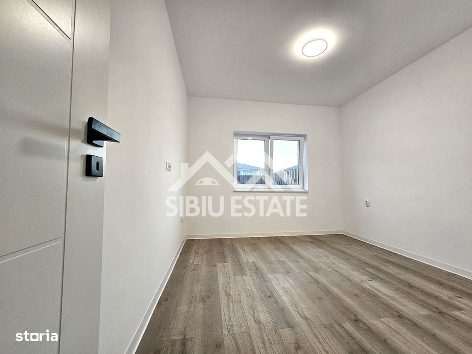 Apartament 2 camere decomandat, 2 parcari